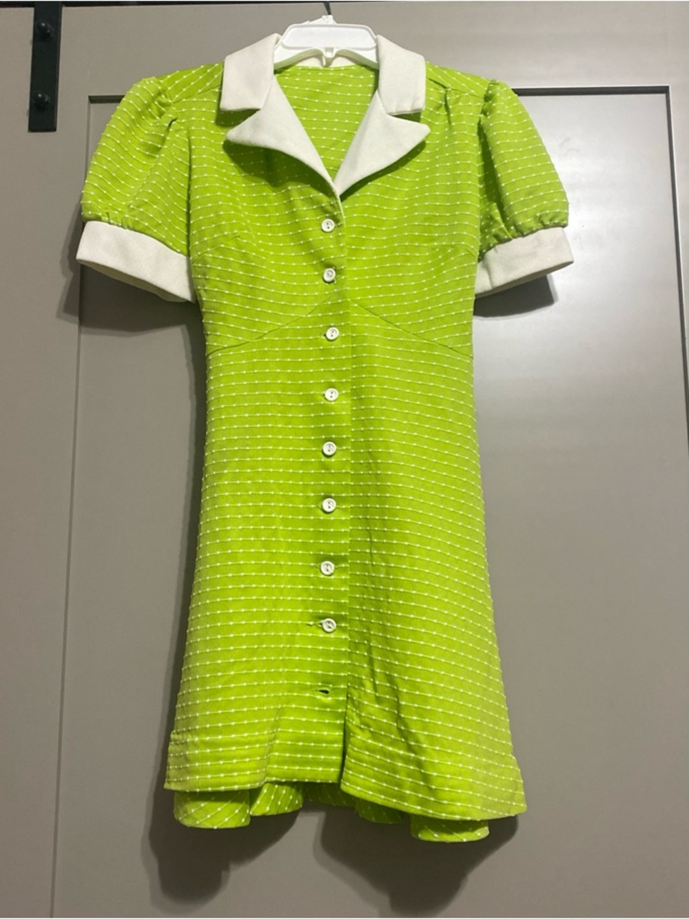 Vintage 60’s Lime Green Button-Front Scooter Dress with White Contrast Collar